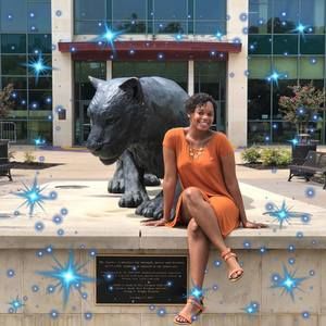 Meet your Posher, Ajah